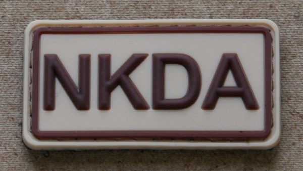 FB NKDA Abzeichen, Gummiabzeichen, khaki-braun